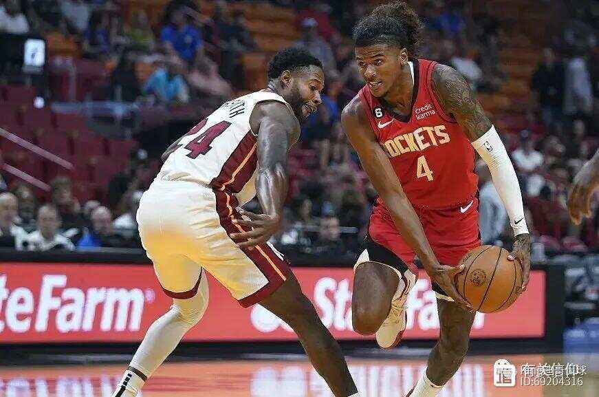 冲刺阶段华盛顿奇才备战意大利杯,门线救险细节曝光,媒体盛赞,球探报告显示潜力 冲刺阶段华盛顿奇才备战意大利杯,门线救险细节曝光,媒体盛赞,球探报告显示潜力